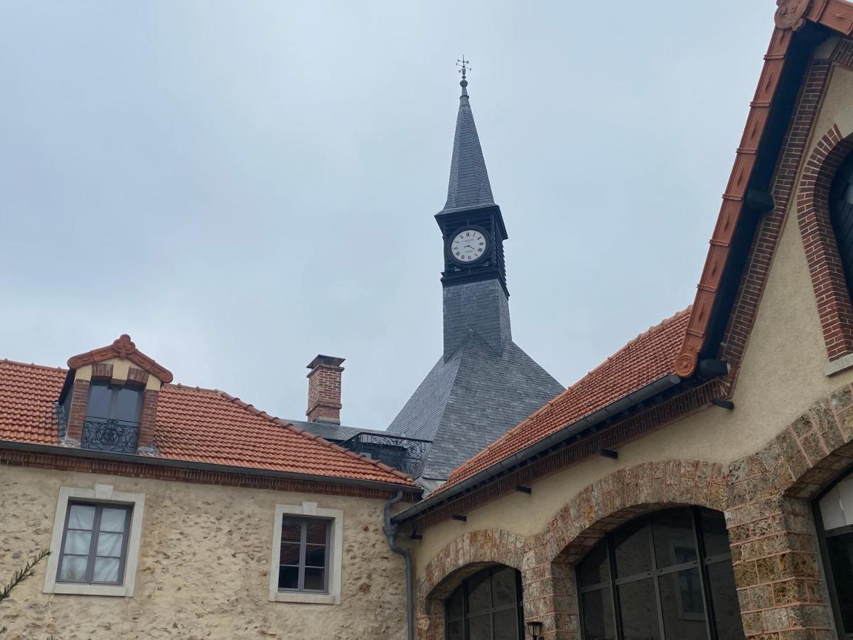 Loft Dans Le Clocher Face Au Chateau Bonnelles Ngoại thất bức ảnh