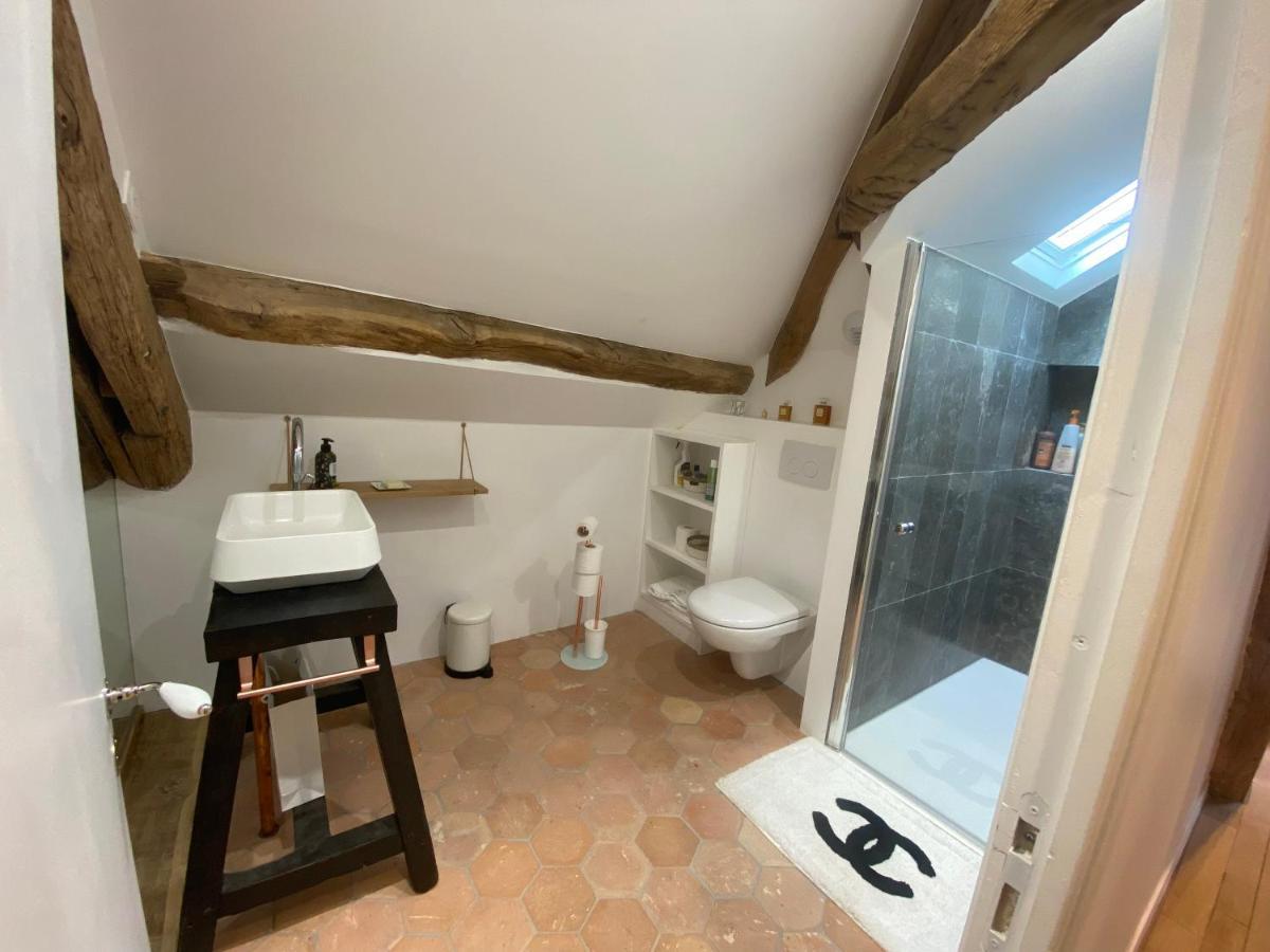 Loft Dans Le Clocher Face Au Chateau Bonnelles Ngoại thất bức ảnh